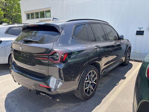 Dark Graphite Metallic 2024 BMW X3 xDrive30i