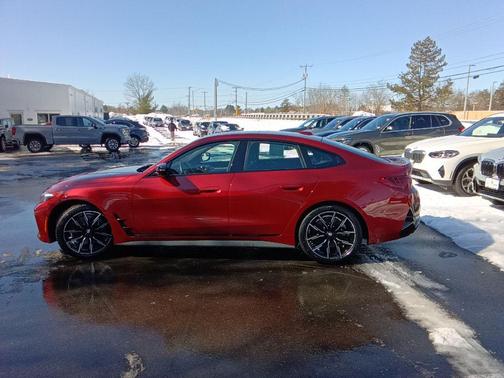 2025 BMW M440 i xDrive