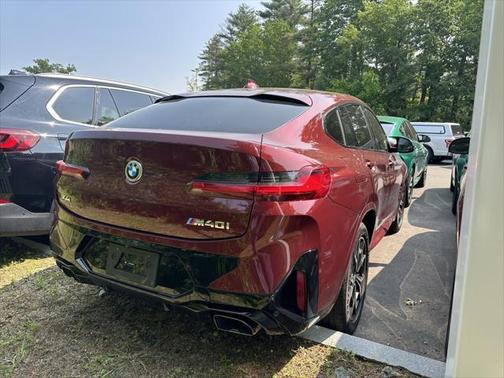 2025 BMW X4 M40i