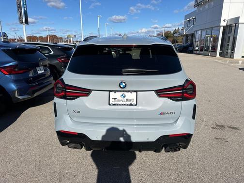 2024 BMW X3 M40i