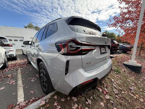 2024 BMW X3 M40i