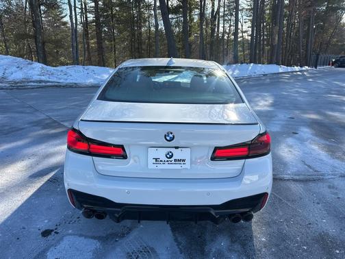 2023 BMW 540 i xDrive