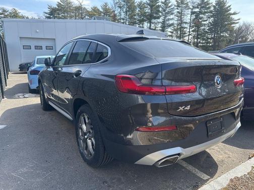 Dark Graphite Metallic 2025 BMW X4 xDrive30i