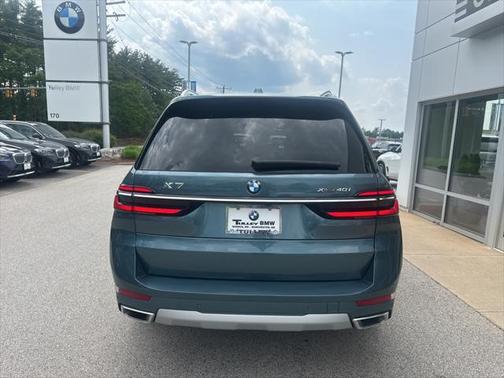 2025 BMW X7 xDrive40i