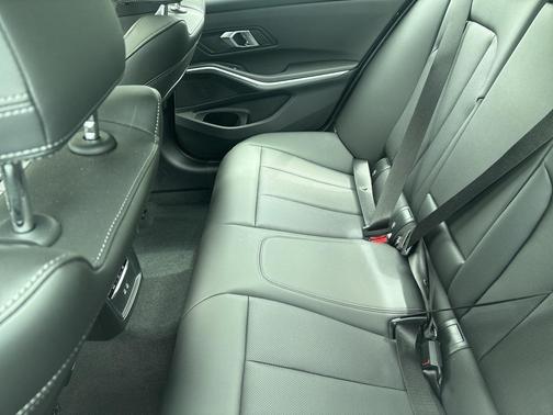 2024 BMW 330 i xDrive