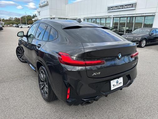 2023 BMW X4 xDrive30i