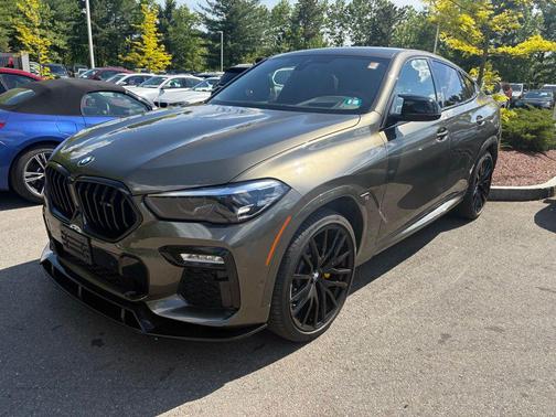 Manhattan Green Metallic 2021 BMW X6 xDrive40i