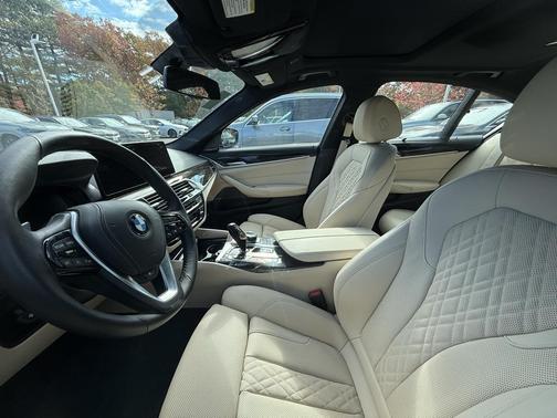2023 BMW 530 i xDrive