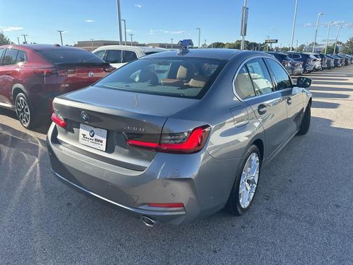2025 BMW 330 i xDrive