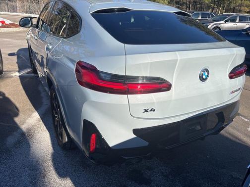 2025 BMW X4 M40i