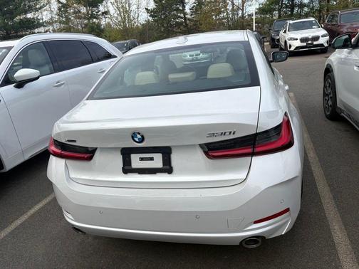 Mineral White Metallic 2025 BMW 330 xDrive