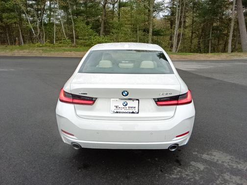 Mineral White Metallic 2025 BMW 330 xDrive