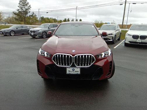 Aventurin Red Metallic 2026 BMW X6 xDrive40i