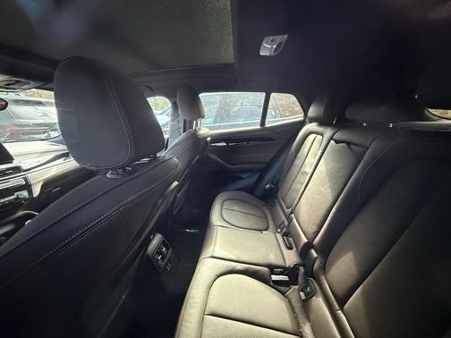 2022 BMW X2 xDrive28i