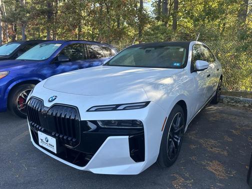 2025 BMW 740 i xDrive