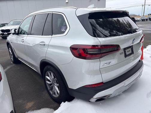 2023 BMW X5 PHEV xDrive45e