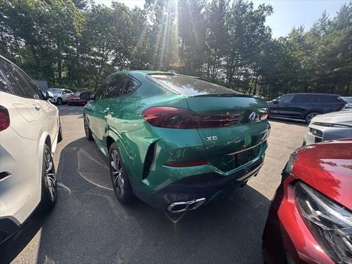 2025 BMW X6 M60i