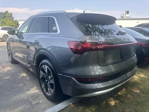 2021 Audi e-tron Prestige
