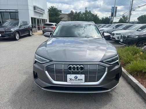 2021 Audi e-tron Prestige