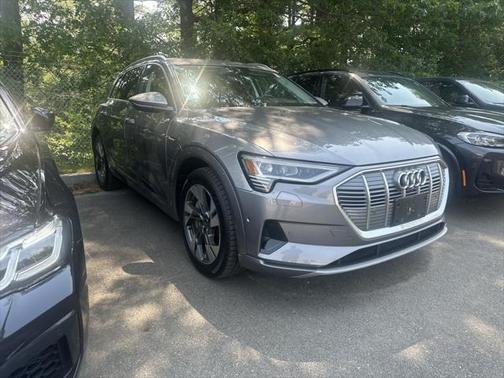 2021 Audi e-tron Prestige