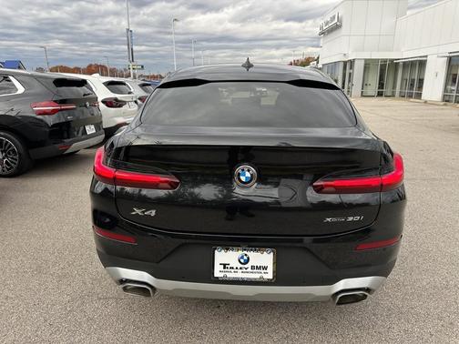 2024 BMW X4 xDrive30i