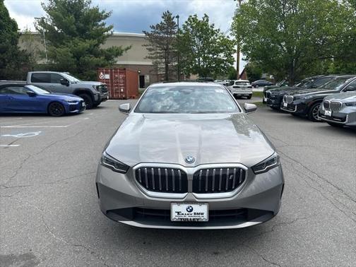 2025 BMW i5 xDrive40
