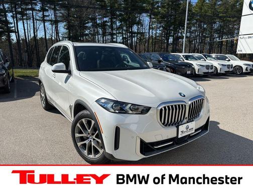 Mineral White Metallic 2024 BMW X5 xDrive40i