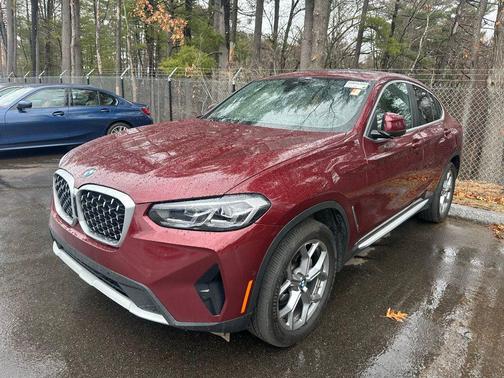 Aventurin Red Metallic 2025 BMW X4 xDrive30i