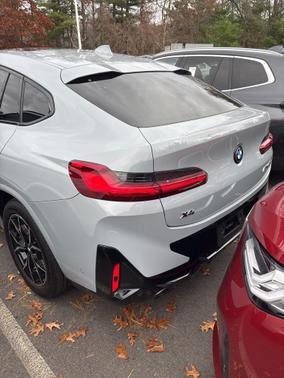 2025 BMW X4 M40i