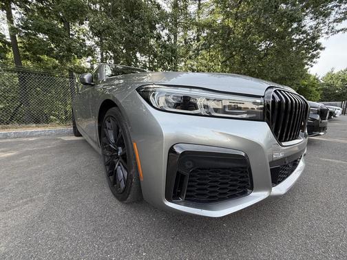 2022 BMW 750 i xDrive