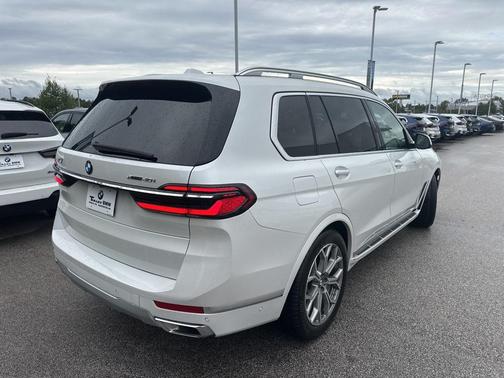 2024 BMW X7 xDrive40i