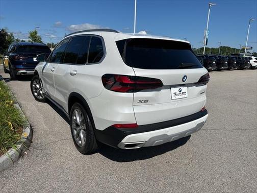 2025 BMW X5 xDrive40i