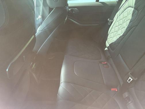 Mineral White Metallic 2026 BMW X5 PHEV xDrive50e