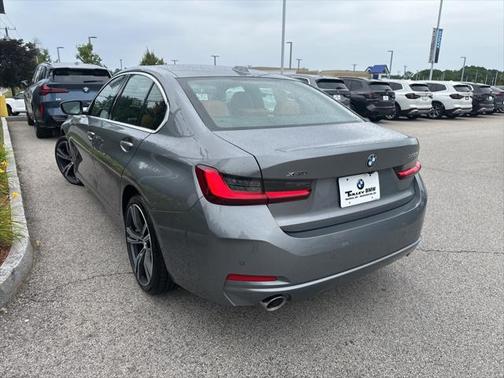 2024 BMW 330 i xDrive