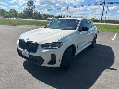 Alpine White 2024 BMW X4 M40i