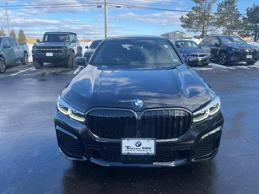 2022 BMW 750 i xDrive