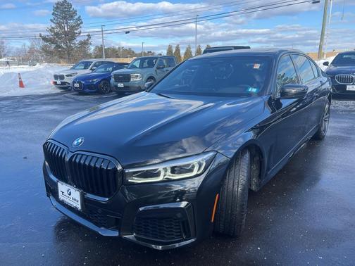 2022 BMW 750 i xDrive