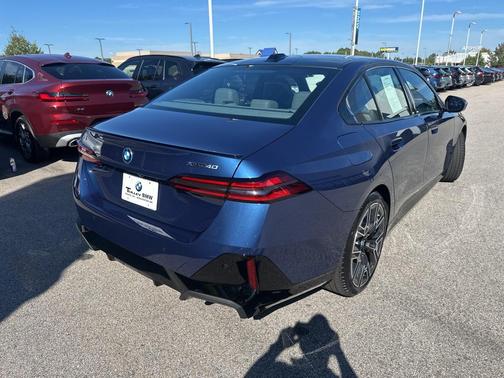 2025 BMW i5 xDrive40