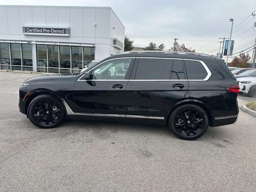 2025 BMW X7 xDrive40i