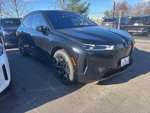 2025 BMW iX xDrive50