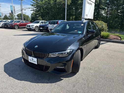 2022 BMW 330e Base