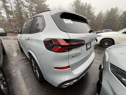 2025 BMW X5 xDrive40i