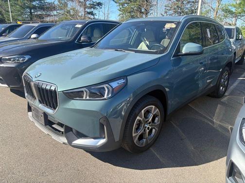 Cape York Green Metallic 2023 BMW X1 xDrive28i