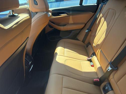 Carbon Black Metallic 2025 BMW X4 M40i