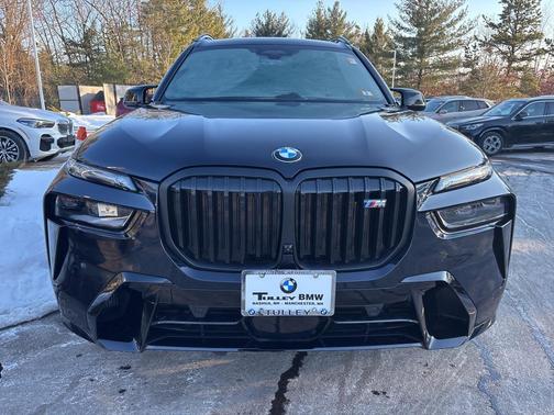 2025 BMW X7 M60i