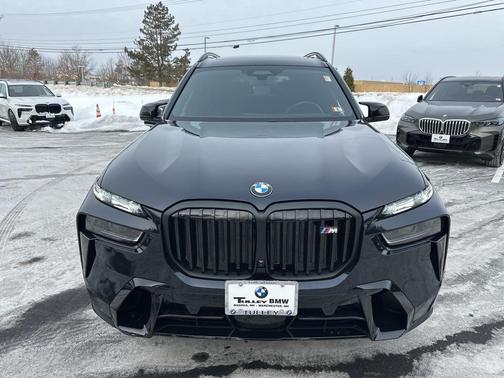 2025 BMW X7 M60i