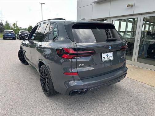 2024 BMW X5 M60i