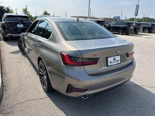 2022 BMW 330e Base