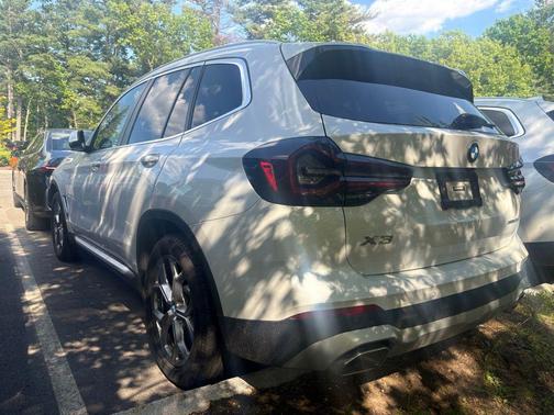 Mineral White Metallic 2023 BMW X3 xDrive30i