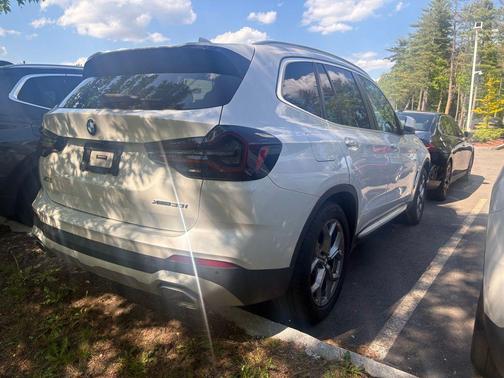 Mineral White Metallic 2023 BMW X3 xDrive30i